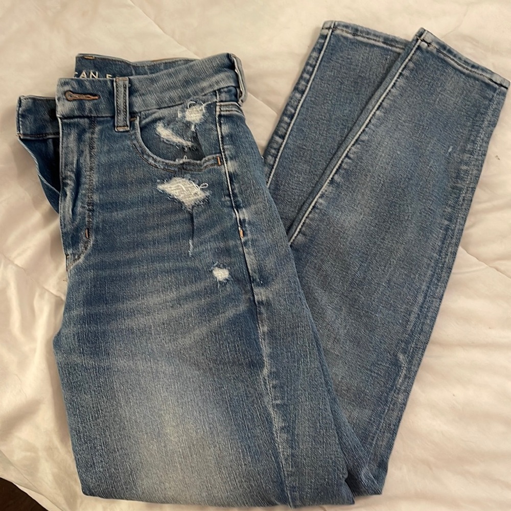 Light wash jeans
